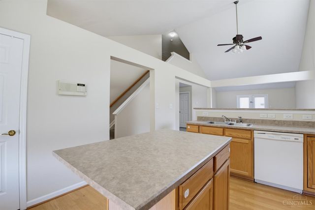 623 Quail Hollow Drive, Trenton, OH 45067