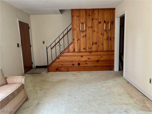 330 Inwood Boulevard, Avon Lake, OH 44012