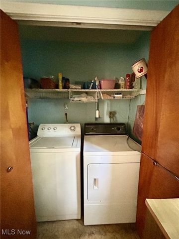 330 Inwood Boulevard, Avon Lake, OH 44012