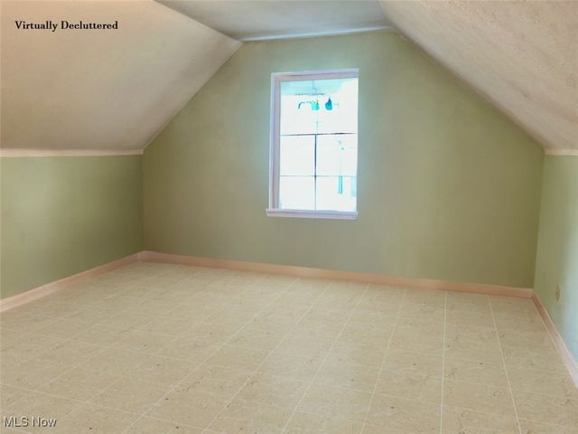 330 Inwood Boulevard, Avon Lake, OH 44012