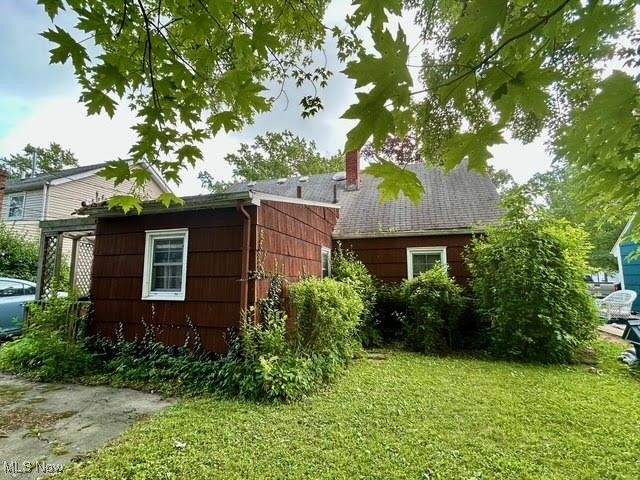 330 Inwood Boulevard, Avon Lake, OH 44012