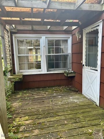 330 Inwood Boulevard, Avon Lake, OH 44012