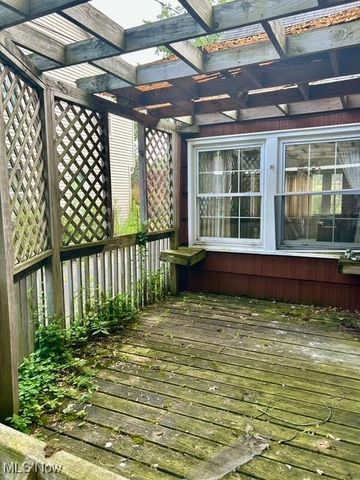 330 Inwood Boulevard, Avon Lake, OH 44012