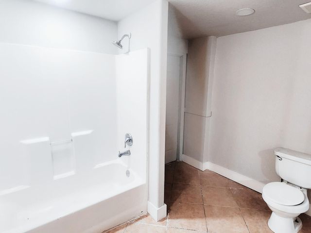 6821 SW 17th Street, North Lauderdale, FL 33068