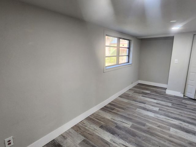 6821 SW 17th Street, North Lauderdale, FL 33068