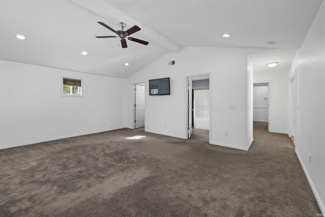 10012 Hosler Road, Leo, IN 46765