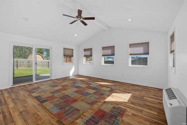 10012 Hosler Road, Leo, IN 46765