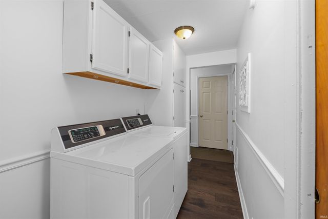 10012 Hosler Road, Leo, IN 46765