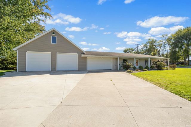 10012 Hosler Road, Leo, IN 46765