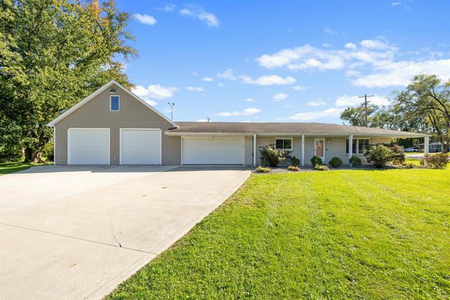 10012 Hosler Road, Leo, IN 46765