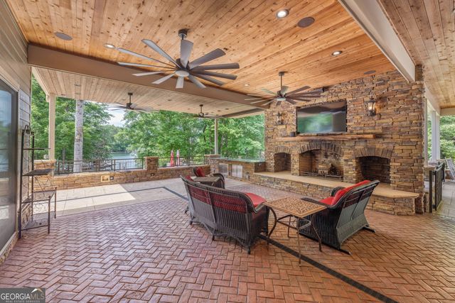 695 Boat Club Road, Hamilton, GA 31811
