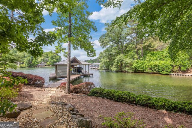695 Boat Club Road, Hamilton, GA 31811