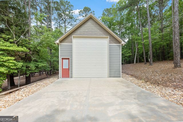 695 Boat Club Road, Hamilton, GA 31811