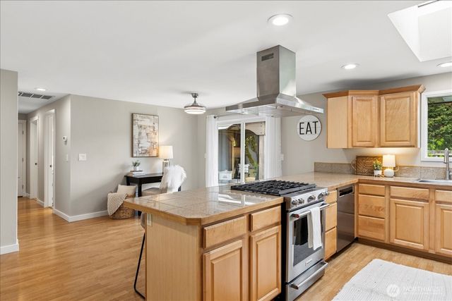 14720 Broadway Avenue, Snohomish, WA 98296