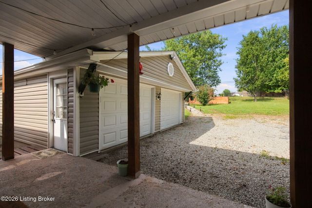 179 Florida Ave, Mt Washington, KY 40047