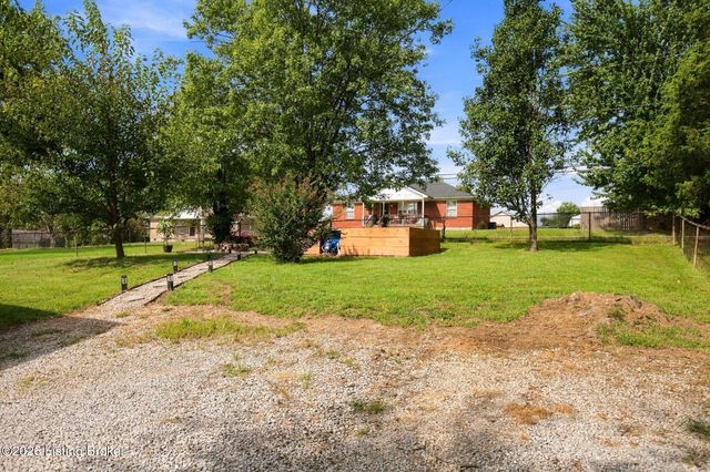 179 Florida Ave, Mt Washington, KY 40047