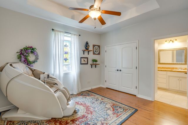 2318 Vienna Drive, Granbury, TX 76048