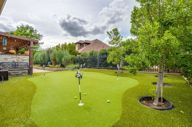 2318 Vienna Drive, Granbury, TX 76048