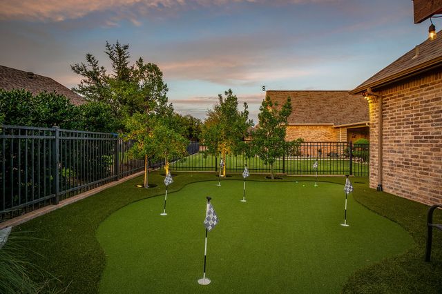 2318 Vienna Drive, Granbury, TX 76048