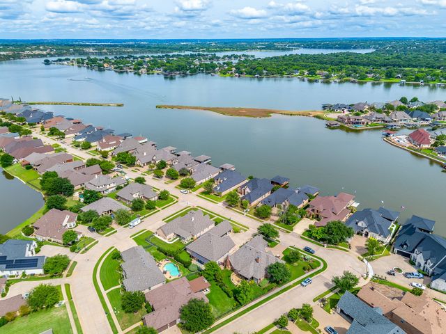 2318 Vienna Drive, Granbury, TX 76048