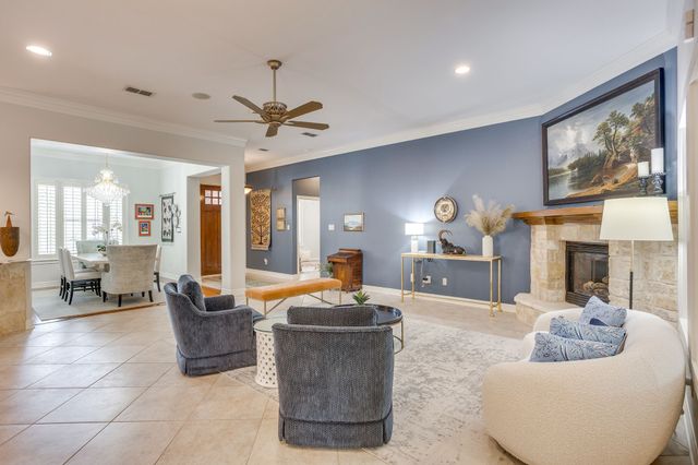 2318 Vienna Drive, Granbury, TX 76048