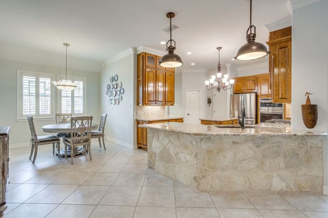 2318 Vienna Drive, Granbury, TX 76048