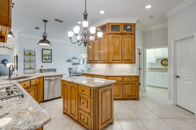 2318 Vienna Drive, Granbury, TX 76048