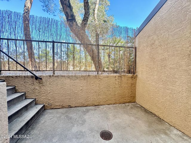 7620 E Callisto Cir Unit 113, Tucson, AZ 85715