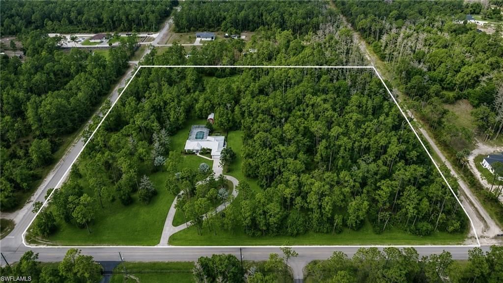 825 Desoto BLVD N, NAPLES, FL 34120 — exterior