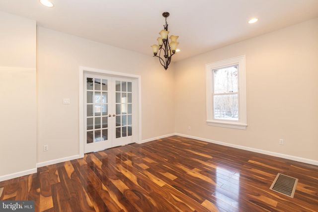 724 E LOCUST AVE, Philadelphia, PA 19144