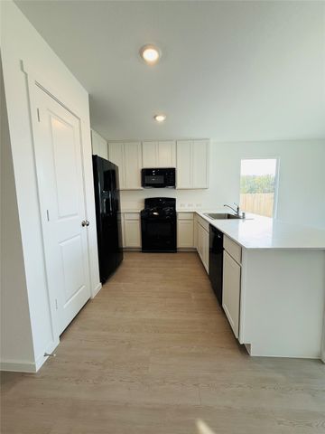 7157 Waterford Creek Court, Fort Worth, TX 76179