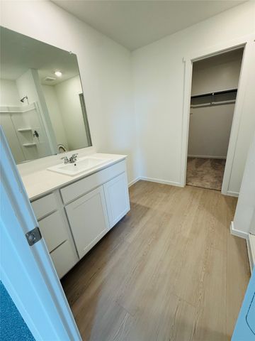 7157 Waterford Creek Court, Fort Worth, TX 76179