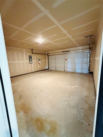 7157 Waterford Creek Court, Fort Worth, TX 76179