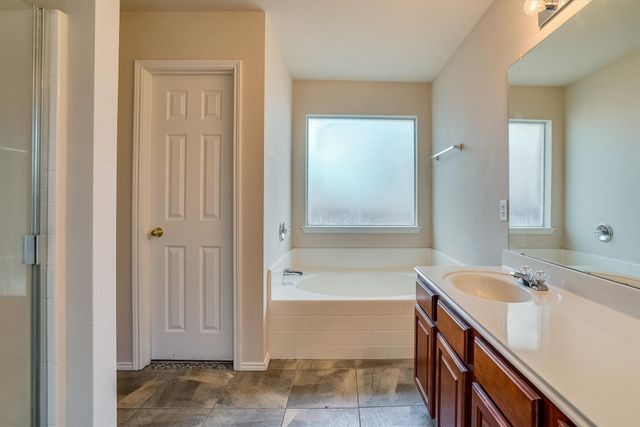 9804 Westmere Lane, Fort Worth, TX 76108