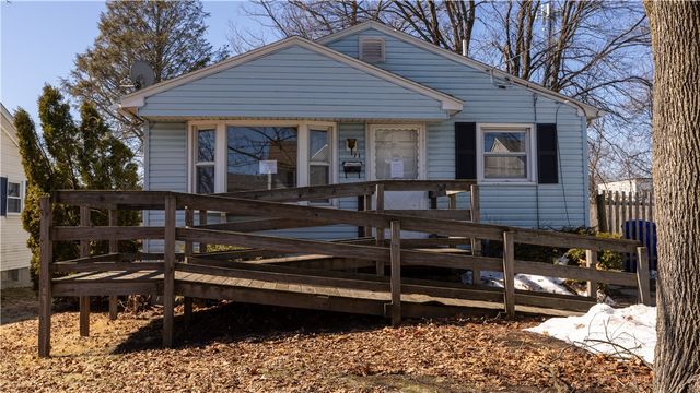 71 Birchland Avenue, Pawtucket, RI 02860