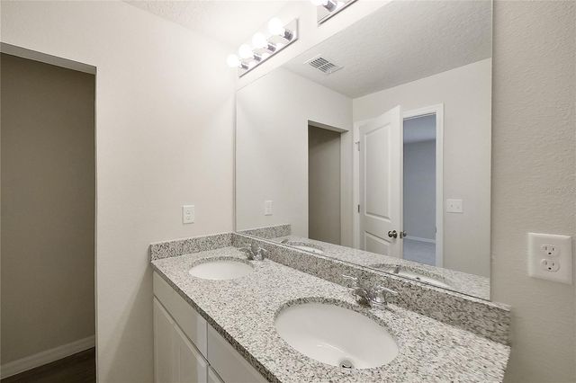 8755 N NOBLETON WAY, Dunnellon, FL 34434