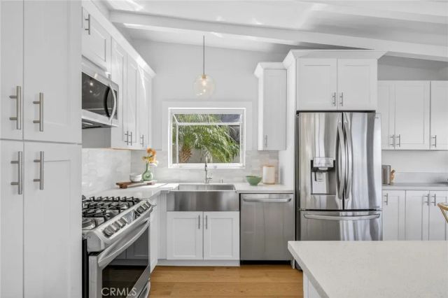 1099 Skyline Dr, Laguna Beach, CA 92651