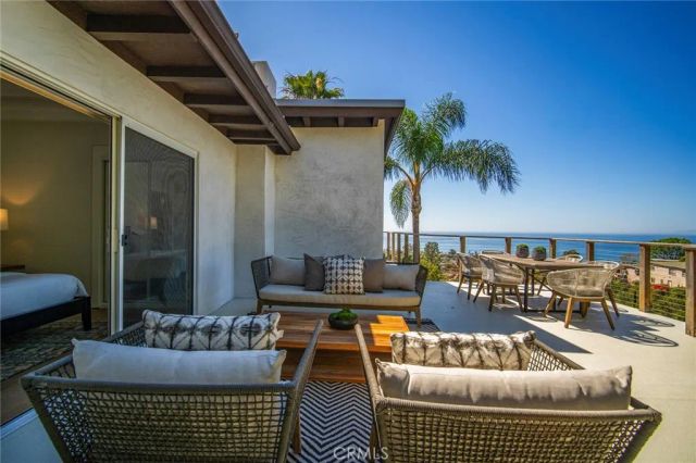 1099 Skyline Dr, Laguna Beach, CA 92651