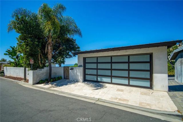 1099 Skyline Dr, Laguna Beach, CA 92651