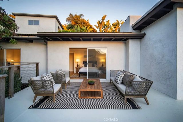 1099 Skyline Dr, Laguna Beach, CA 92651
