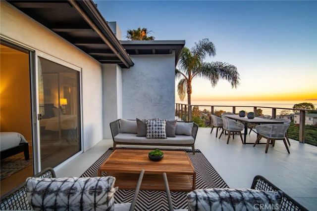 1099 Skyline Dr, Laguna Beach, CA 92651