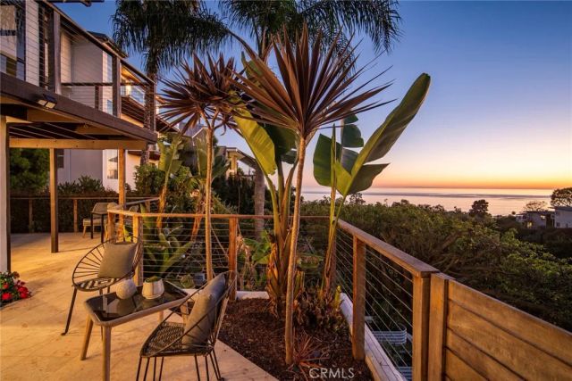 1099 Skyline Dr, Laguna Beach, CA 92651