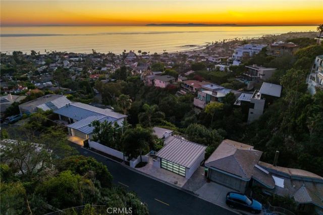 1099 Skyline Dr, Laguna Beach, CA 92651