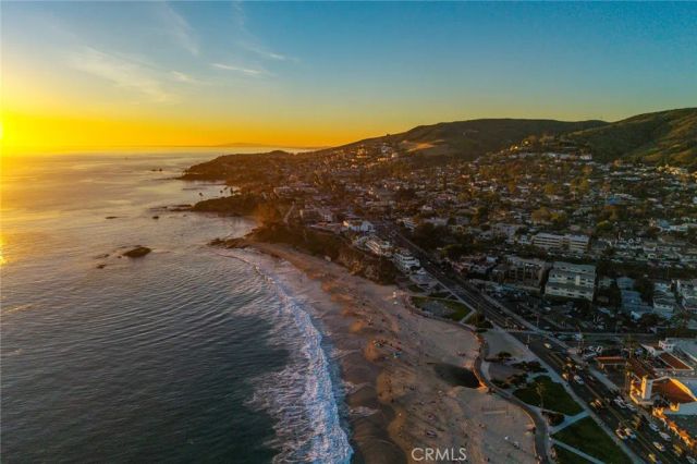 1099 Skyline Dr, Laguna Beach, CA 92651