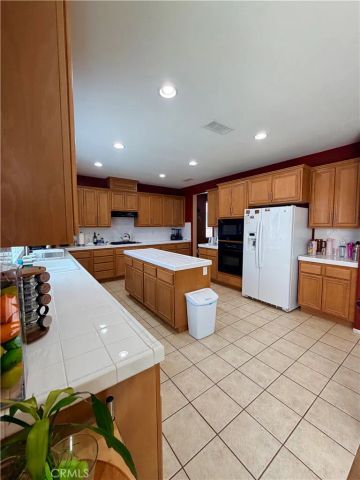 43815 Encanto Way, Lancaster, CA 93536