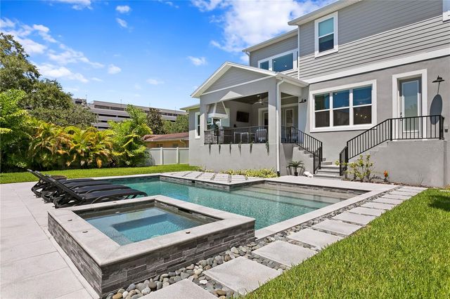 209 S SHORE CREST DRIVE, Tampa, FL 33609