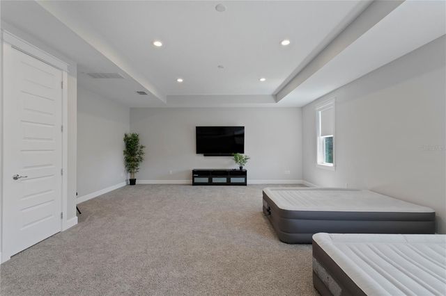 209 S SHORE CREST DRIVE, Tampa, FL 33609