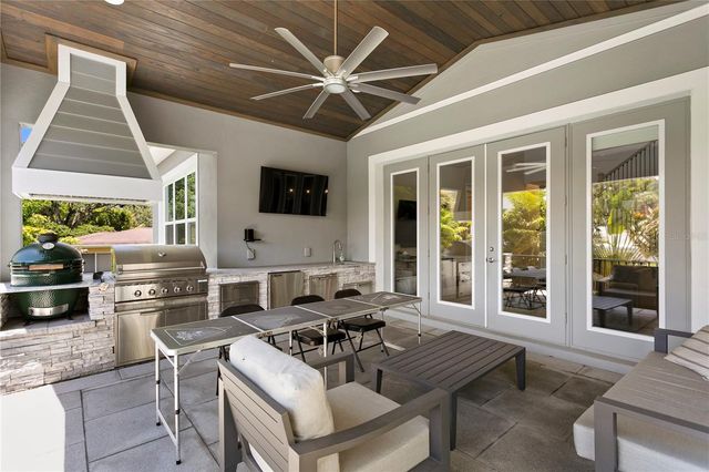 209 S SHORE CREST DRIVE, Tampa, FL 33609