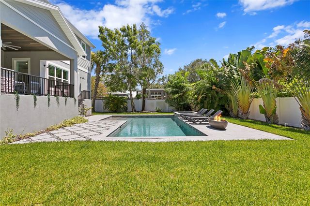 209 S SHORE CREST DRIVE, Tampa, FL 33609