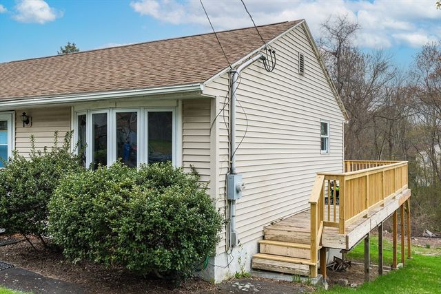 7 Leslie Lane, Millbury, MA 01527